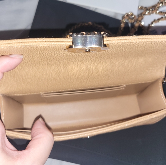 Brand new authentic Chanel 2023 kelly phone holder with chain and top handle - Picture 8 of 17